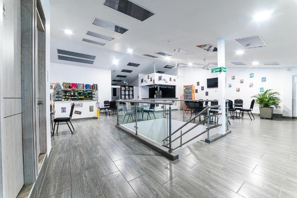 Ayenda Diagonal Chipichape 1427 Hotel 3*