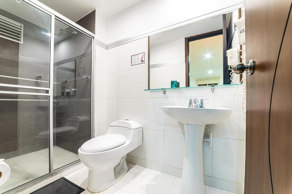 Diagonal Chipichape Hotel 3*